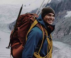 Инструктор Александр Прокофьев